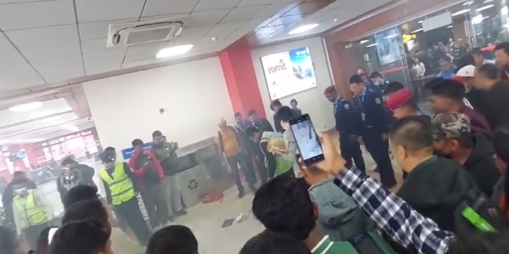 त्रिभुवन विमानस्थलमा यात्रुले बोकेको ह्याण्डब्यागमा आगलागी