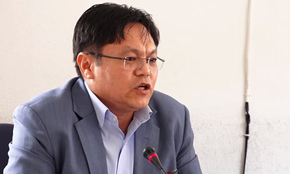 ग्राउन्ड ह्यान्डिलिङ खोस्ने कोसिस नगर्न प्राधिकरणलाई मन्त्री किरातीको चेतावनी